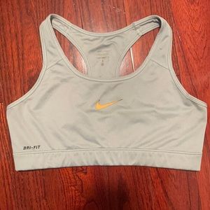 Large Nike sports bra